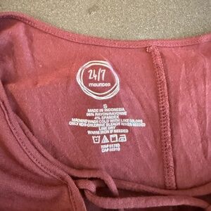 Maurices cross neckline mid sleeve